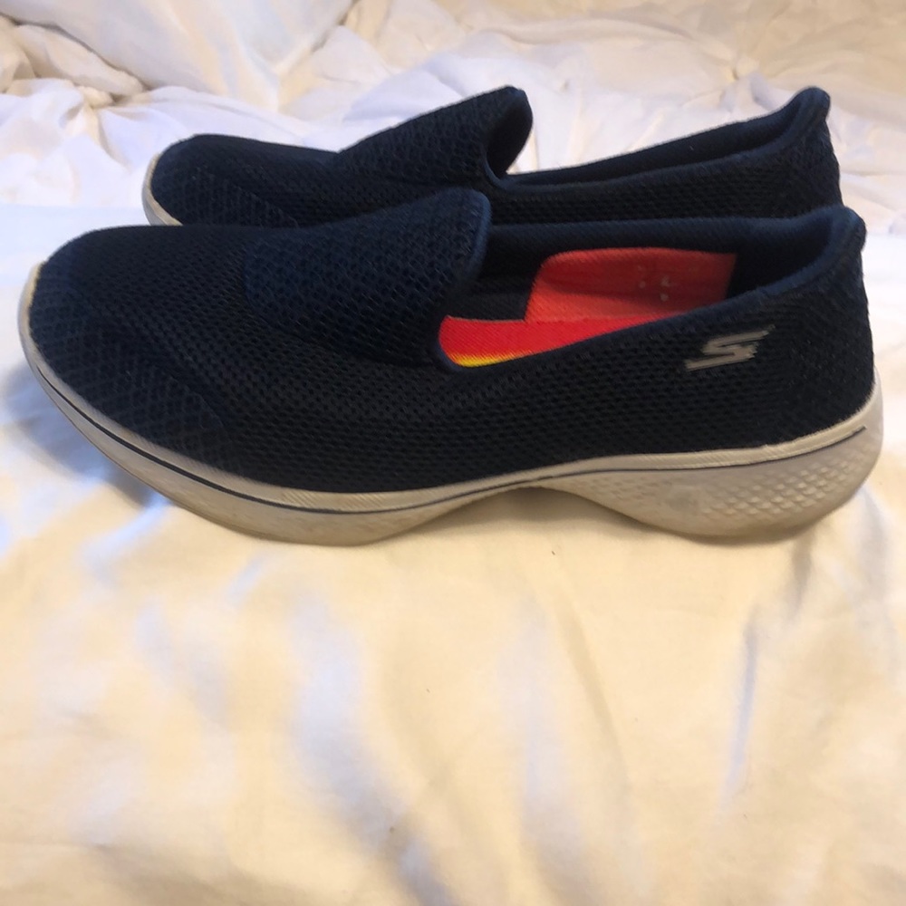 Skechers slip on
